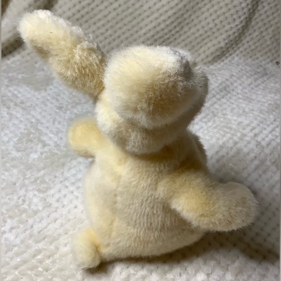 VINTAGE GUND Adorable Plush Kangaroo w Pouch Squeaky Stuffed Animal Toy No Joey - Picture 4 of 8